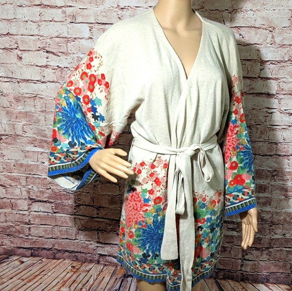 Anthropologie Guinevere Chroma Kimono 